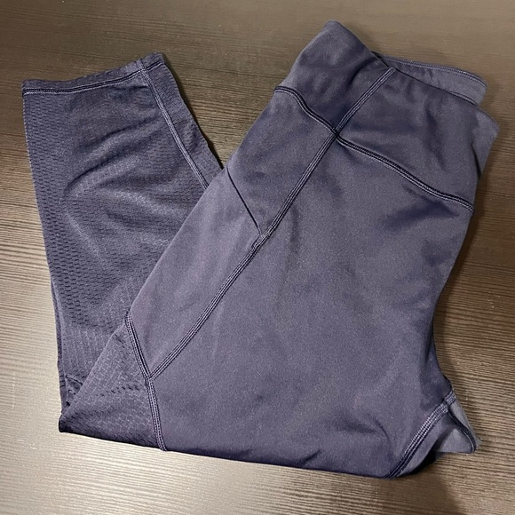 Athleta navy capri leggings yoga pants sz MT Women’s - Picture 2 of 7